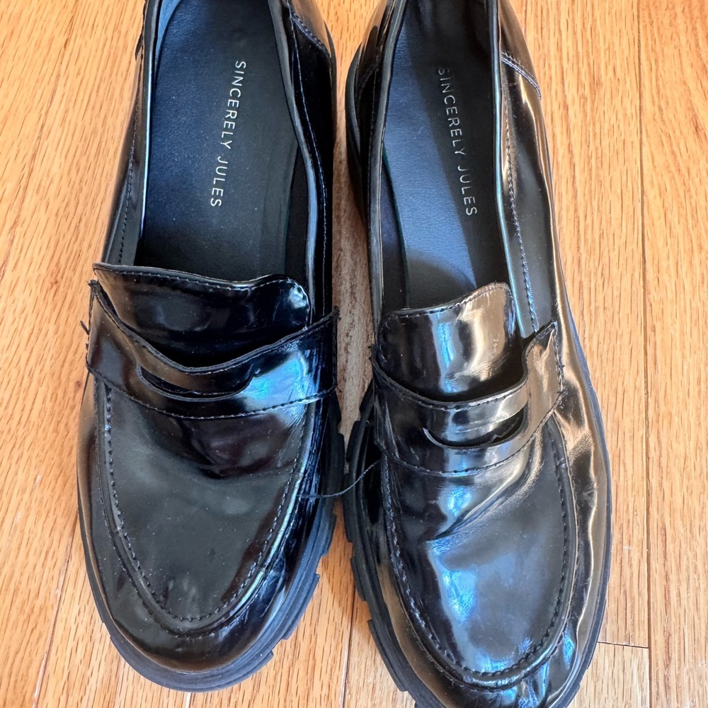 Sincerely Jules Black Moccasins